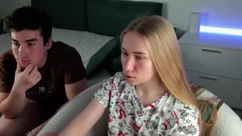 Snapshot of alexarti chatting on January 6, 2026, 6:44 pm Alex online show from January 6, 2026, 6:44 pm