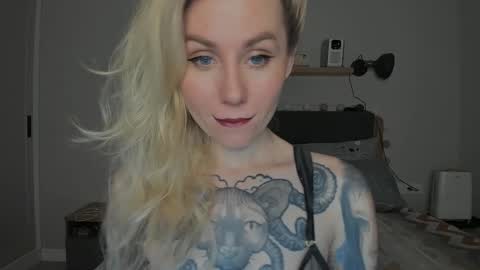 Snapshot of alexarush chatting on December 3, 2024, 6:38 pm alexarush online show from December 3, 2024, 6:38 pm