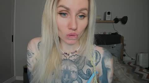 Snapshot of alexarush chatting on December 9, 2024, 6:14 pm alexarush online show from December 9, 2024, 6:14 pm