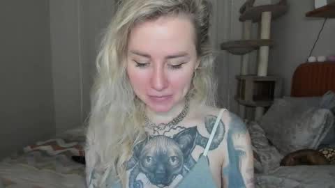 Snapshot of alexarush chatting on November 21, 2025, 5:55 pm alexarush online show from November 21, 2025, 5:55 pm