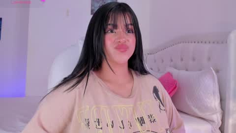 lexandra  online show from January 30, 2025, 6:24 am