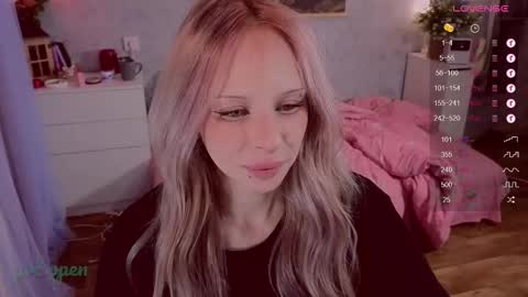 Snapshot of alexbellis chatting on January 11, 2025, 2:20 am alexbellis online show from January 11, 2025, 2:20 am