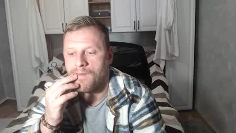 Snapshot of alexboy2022 chatting on November 28, 2025, 1:25 pm onlyfans..alexyno2022 online show from November 28, 2025, 1:25 pm