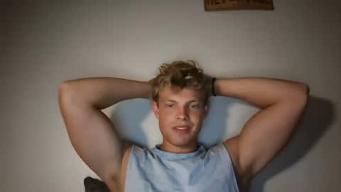Snapshot of alexcoxx21 chatting on August 4, 2026, 3:14 pm alexcoxx21 online show from August 4, 2026, 3:14 pm