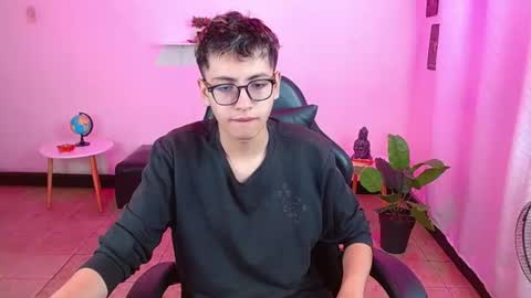 Snapshot of alexcum_18 chatting on June 18, 2026, 3:38 pm alex online show from June 18, 2026, 3:38 pm