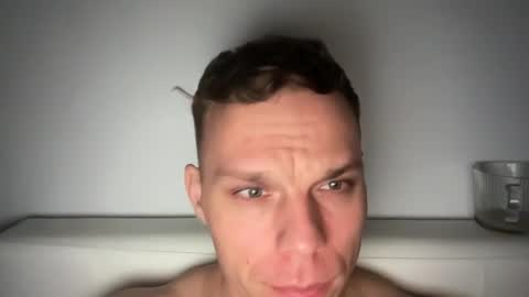 Snapshot of alexfit96 chatting on March 6, 2025, 8:05 pm alexfit96 online show from March 6, 2025, 8:05 pm