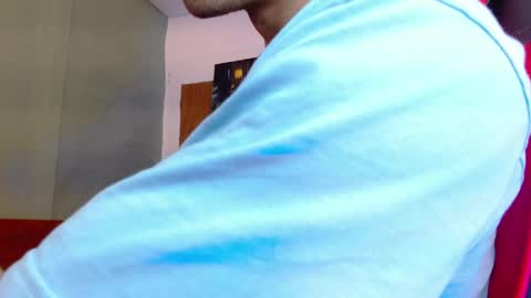 alexgiraldo__ online show from May 29, 2026, 4:21 am