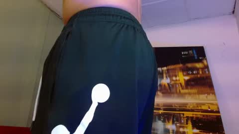 alexgiraldo__ online show from June 11, 2026, 2:53 am