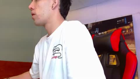 alexgiraldo__ online show from June 16, 2026, 2:09 pm