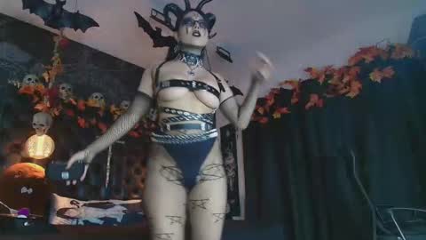 Snapshot of alexhoe_ chatting on October 29, 2025, 6:42 pm Alex online show from October 29, 2025, 6:42 pm