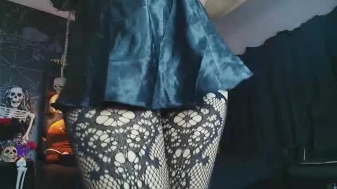 Snapshot of alexhoe_ chatting on November 23, 2025, 6:30 pm Alex online show from November 23, 2025, 6:30 pm