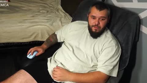 Alex online show from December 1, 2025, 8:36 pm