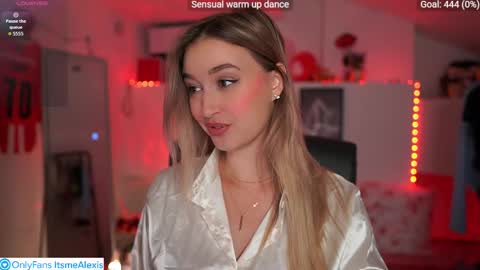 Snapshot of alexis___texas chatting on October 25, 2025, 1:18 pm Alexis Texas online show from October 25, 2025, 1:18 pm