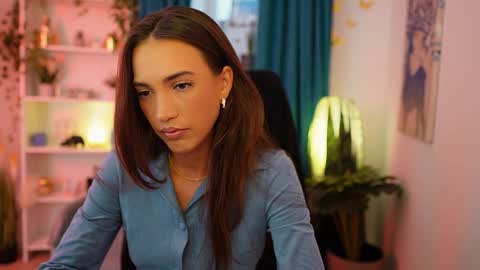 Snapshot of alexis_luv_ chatting on October 1, 2025, 1:17 pm Alexis online show from October 1, 2025, 1:17 pm