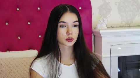 Snapshot of alexisdevine chatting on November 2, 2025, 5:21 am alexisdevine online show from November 2, 2025, 5:21 am