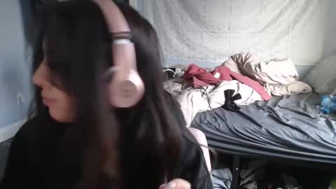 Snapshot of alexislove8 chatting on October 28, 2025, 7:27 pm alexislove8 online show from October 28, 2025, 7:27 pm