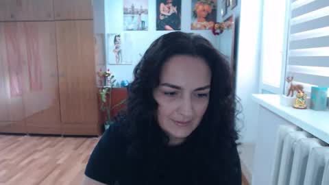 AlexisMillers online show from November 19, 2025, 11:21 am