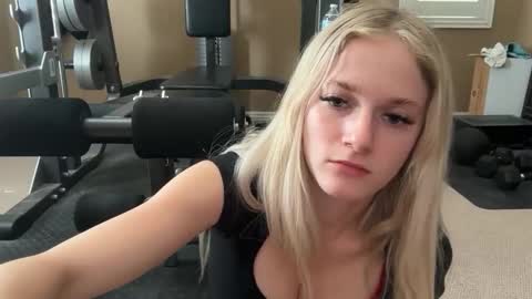 alexispaige06 online show from May 30, 2026, 5:54 pm