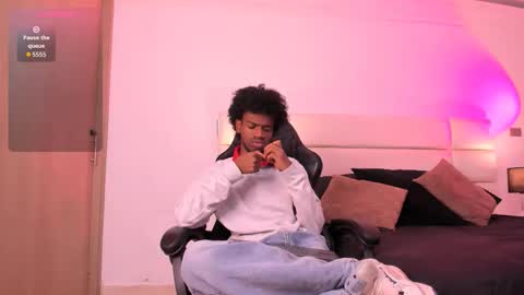 Snapshot of alexjaccob chatting on November 19, 2025, 1:44 pm Alex Jaccob online show from November 19, 2025, 1:44 pm