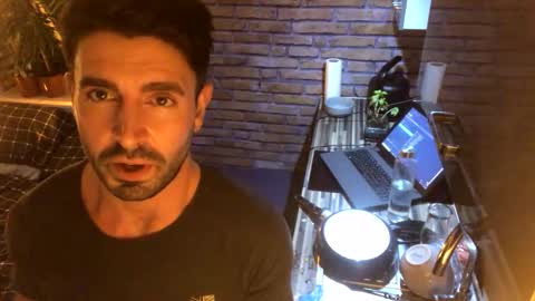 Snapshot of alexlive1 chatting on October 18, 2025, 10:21 pm alexlive1 online show from October 18, 2025, 10:21 pm