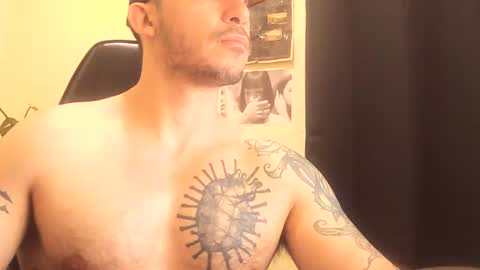 Snapshot of alexopenmind21 chatting on April 4, 2026, 8:28 pm Alexxx online show from April 4, 2026, 8:28 pm