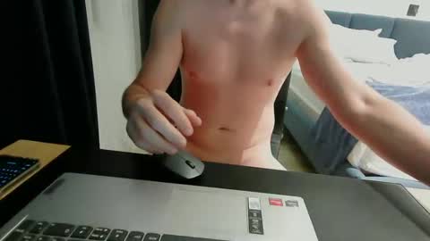 Snapshot of alexpiloto chatting on November 13, 2025, 9:41 am alexpiloto online show from November 13, 2025, 9:41 am