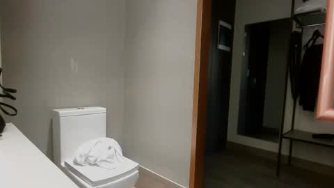 Snapshot of alexpiloto chatting on November 20, 2025, 12:49 pm alexpiloto online show from November 20, 2025, 12:49 pm