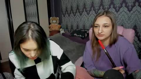 Snapshot of alexracc00n chatting on January 28, 2025, 4:52 pm Alex online show from January 28, 2025, 4:52 pm