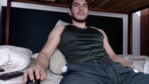 Snapshot of alexsb1998 chatting on February 24, 2025, 6:27 am alexsb1998 online show from February 24, 2025, 6:27 am