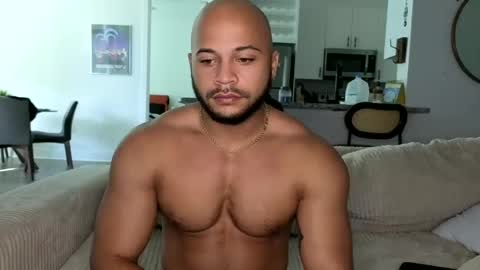 Snapshot of alextbigd chatting on September 29, 2025, 2:00 pm alextbigd online show from September 29, 2025, 2:00 pm