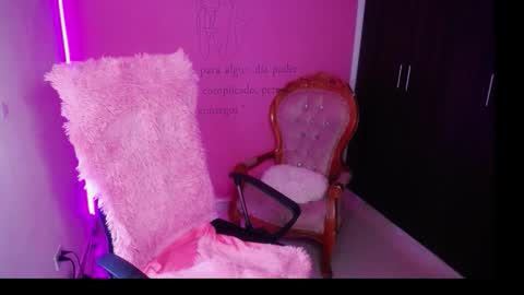 alexxa_1111 online show from November 23, 2025, 8:19 pm