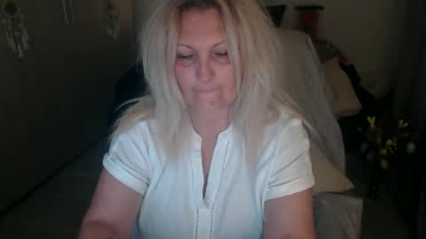 Snapshot of alexxa_mistress chatting on April 15, 2026, 9:48 pm Jhoa online show from April 15, 2026, 9:48 pm
