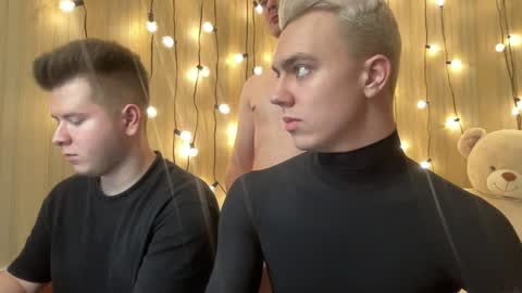 Snapshot of alexxx_d chatting on January 5, 2025, 5:41 pm AlexDimaIgor online show from January 5, 2025, 5:41 pm