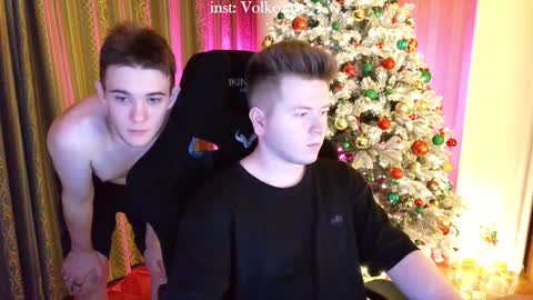 Snapshot of alexxx_d chatting on January 7, 2025, 11:35 pm AlexDimaIgor online show from January 7, 2025, 11:35 pm