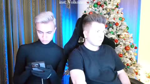 Snapshot of alexxx_d chatting on January 9, 2025, 1:18 am AlexDimaIgor online show from January 9, 2025, 1:18 am