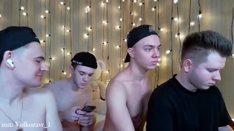 Snapshot of alexxx_d chatting on January 31, 2025, 6:57 pm AlexDimaIgor online show from January 31, 2025, 6:57 pm