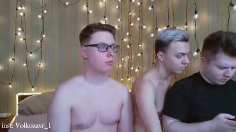 Snapshot of alexxx_d chatting on February 28, 2025, 6:20 pm AlexDimaIgor online show from February 28, 2025, 6:20 pm