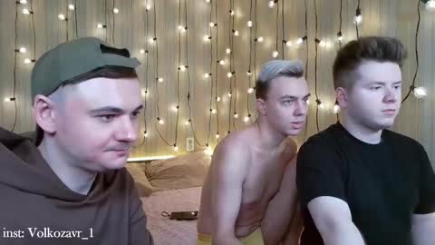 Snapshot of alexxx_d chatting on March 2, 2025, 6:30 pm AlexDimaIgor online show from March 2, 2025, 6:30 pm