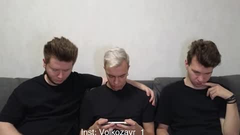 Snapshot of alexxx_d chatting on September 8, 2025, 7:35 pm AlexDimaIgor online show from September 8, 2025, 7:35 pm