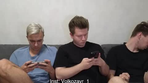 Snapshot of alexxx_d chatting on September 11, 2025, 10:21 pm AlexDimaIgor online show from September 11, 2025, 10:21 pm