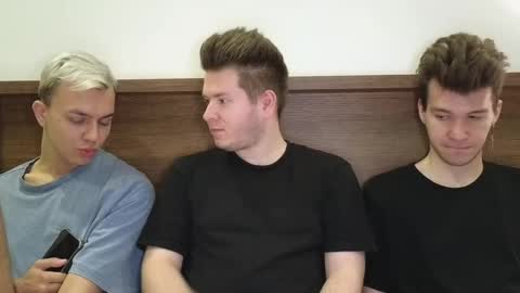 Snapshot of alexxx_d chatting on September 18, 2025, 8:44 pm AlexDimaIgor online show from September 18, 2025, 8:44 pm