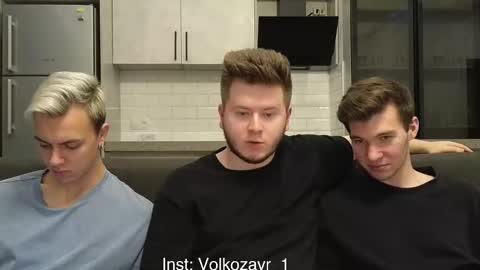 Snapshot of alexxx_d chatting on October 5, 2025, 6:50 pm AlexDimaIgor online show from October 5, 2025, 6:50 pm