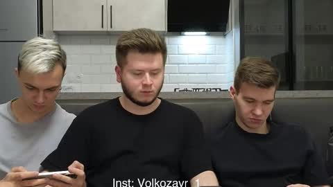 Snapshot of alexxx_d chatting on November 3, 2025, 7:37 pm AlexDimaIgor online show from November 3, 2025, 7:37 pm