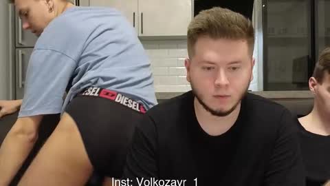 Snapshot of alexxx_d chatting on November 14, 2025, 7:45 pm AlexDimaIgor online show from November 14, 2025, 7:45 pm