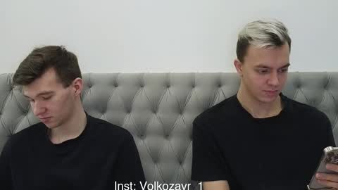 Snapshot of alexxx_d chatting on November 21, 2025, 2:05 pm AlexDimaIgor online show from November 21, 2025, 2:05 pm