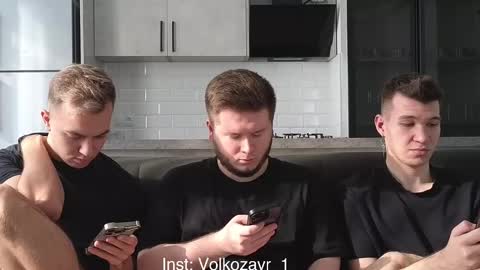 Snapshot of alexxx_d chatting on December 1, 2025, 8:30 am AlexDimaIgor online show from December 1, 2025, 8:30 am