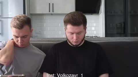 Snapshot of alexxx_d chatting on December 2, 2025, 8:41 am AlexDimaIgor online show from December 2, 2025, 8:41 am