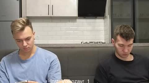 Snapshot of alexxx_d chatting on December 4, 2025, 8:06 pm AlexDimaIgor online show from December 4, 2025, 8:06 pm