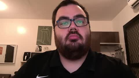 Snapshot of alexxxbear chatting on February 9, 2025, 7:52 pm alexxxbear online show from February 9, 2025, 7:52 pm