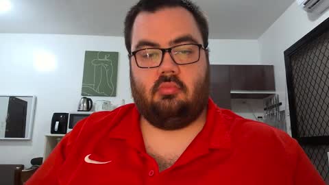 Snapshot of alexxxbear chatting on February 12, 2025, 10:26 pm alexxxbear online show from February 12, 2025, 10:26 pm